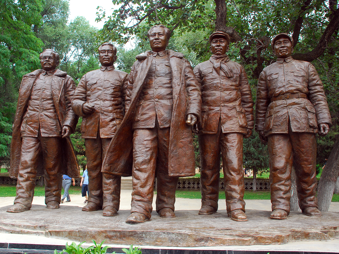 【当季爆款】【陕北延安】陕北延安/壶口瀑布/兵马俑/华清宫/黄帝陵 双卧6日游【黄河胜景/双景区耳麦】