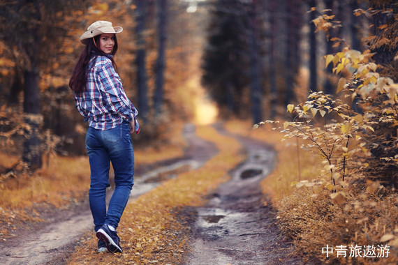 【俄羅斯】伊爾庫茨克 貝加爾湖4晚6日 【喀山教堂+塔利茨木制民宿博物館+利斯特維揚卡鎮魚市+安加拉號破冰船】