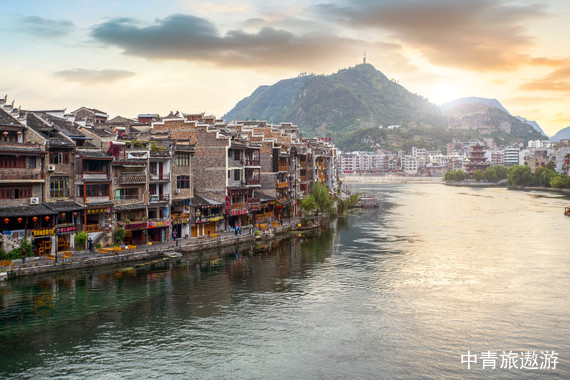 【貴州】貴陽+安順+荔波+西江 雙飛六日 【黃果樹瀑布+青巖古鎮+獨山天洞+荔波大、小七孔+西江千戶苗寨】