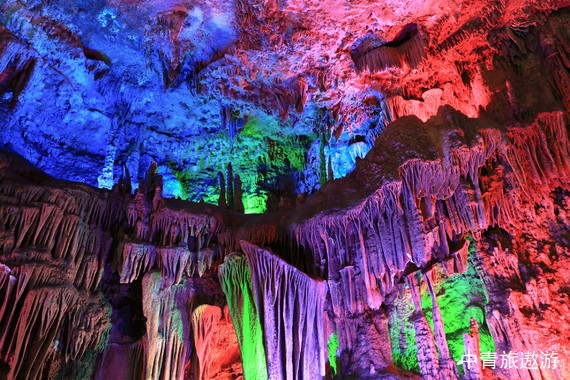 【广西】桂林阳朔双高5日游【漓江+银子岩+阳朔西街+象鼻山+古东瀑布+世外桃源+印象刘三姐+遇龙河双人竹筏】