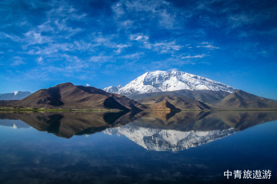 乌鲁木齐+库尔勒+喀什8日【罗布人村寨+库车热斯坦街+库车+温宿大峡谷+阿克苏+喀什古城+喀什+奥义塔克红山谷+白沙湖+喀拉库勒湖】
