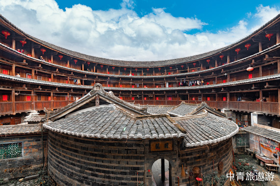 【福建+廣東】三明 雙飛6日【潮州+汕頭+金門政府舊址+泉州+永定土樓+英雄大嶝島+南澳島+東山島+潮州古城+青澳灣+南門灣+南嶼雙面灣】