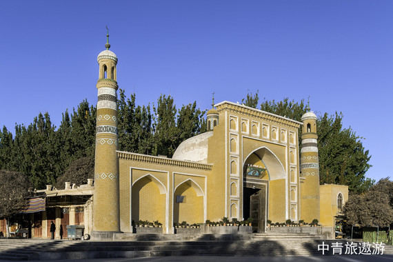 【新疆】南疆雙飛8日【白沙湖+喀拉庫勒湖+石頭城+紅旗拉甫+塔合曼濕地+盤龍古道+N39沙漠+莎車老城+清真寺+非遺手工制作體驗】