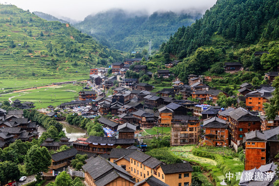 【環游貴州雙飛8天】梵凈山、鎮遠、遵義、黃果樹、荔波小七孔、西江千戶苗寨、萬峰林、馬嶺河、甲秀樓、天河潭、茅臺鎮
