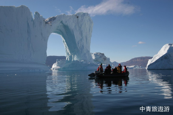 【穿越北极圈】AURORA曦珥号 斯瓦尔巴+格陵兰+冰岛 北极三岛18日游【国航直飞 全国联运 北极邮轮11晚12天 精致小团 美亚保险】